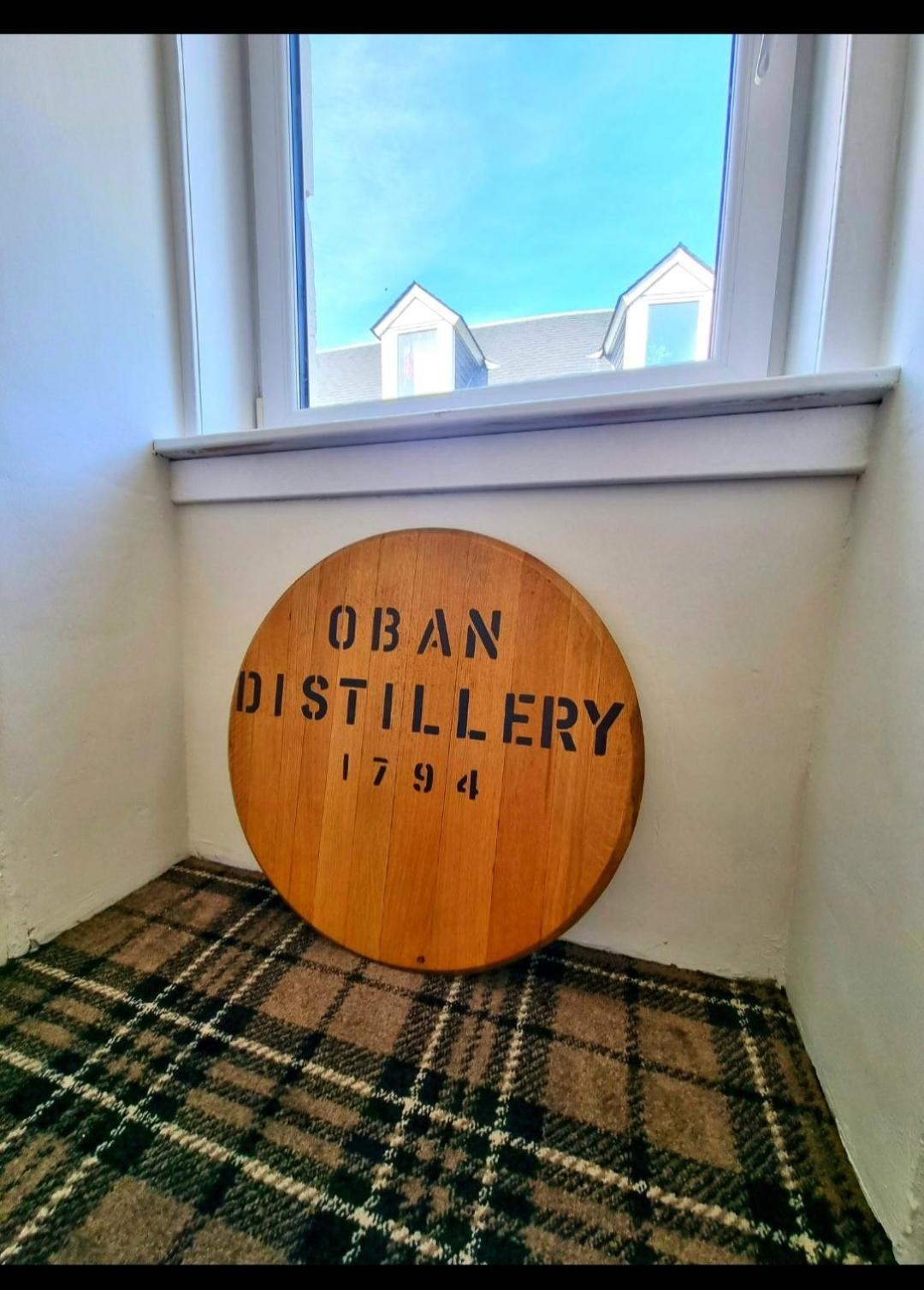 The Distillers Den Oban Bagian luar foto